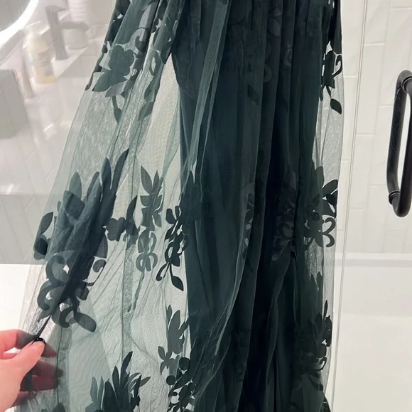 Vici Elegant Green Evening Dress - Picture 7 of 12